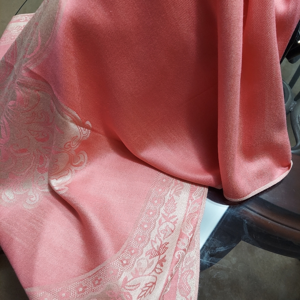 Scarf - Picture 2 of 4